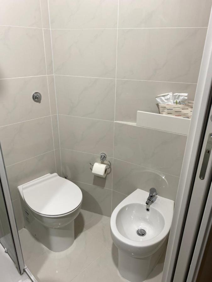 Ricomincio Da Tre Naples